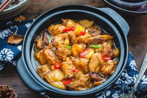 济南黄焖鸡爆料事件视频,真相与争议再引热议